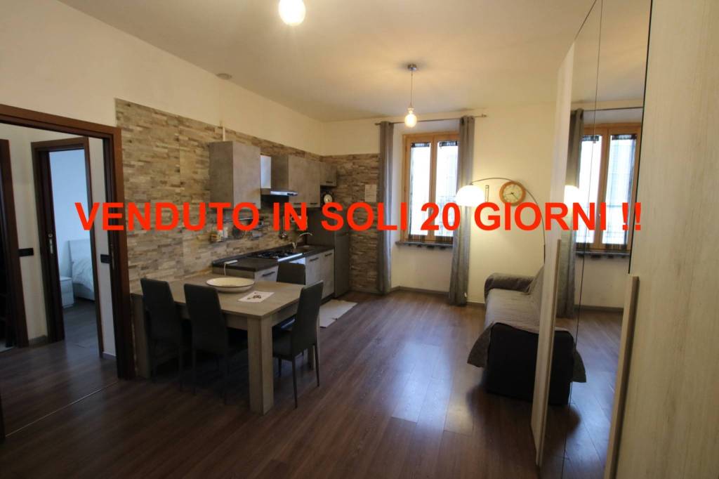 appartamento in vendita a Caronno Pertusella