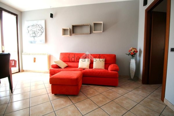 appartamento in vendita a Caronno Pertusella