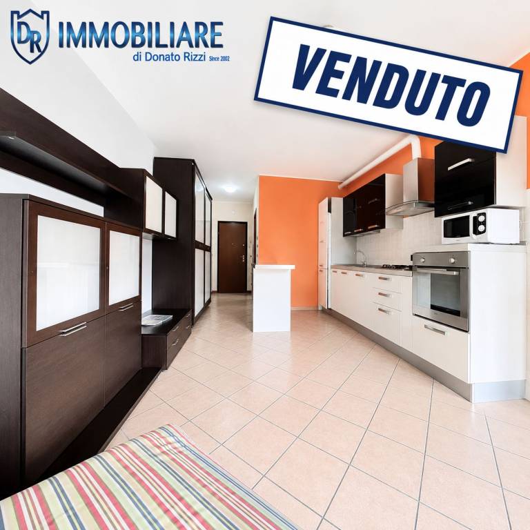 appartamento in vendita a Caronno Pertusella