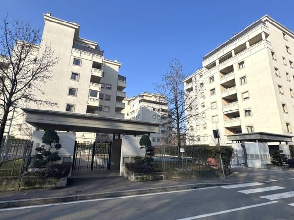 appartamento in vendita a Caronno Pertusella