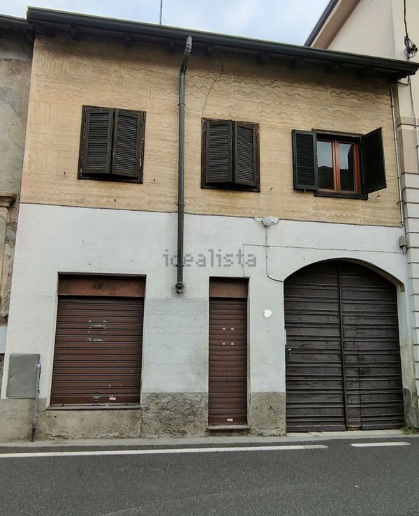 appartamento in vendita a Caronno Pertusella