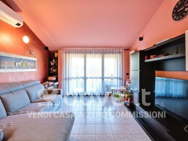 appartamento in vendita a Caronno Pertusella