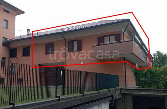 appartamento in vendita a Caronno Pertusella