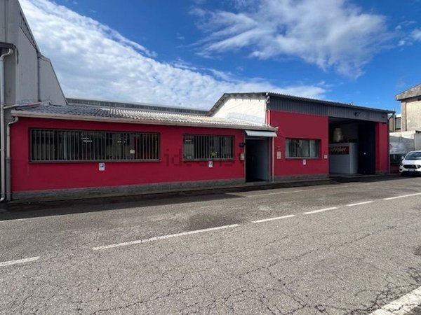 ufficio in vendita a Caronno Pertusella