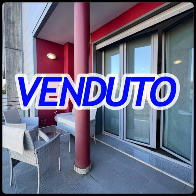 appartamento in vendita a Caronno Pertusella