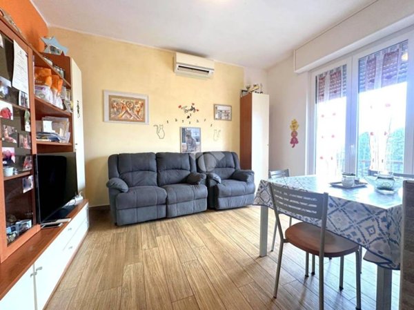 appartamento in vendita a Caronno Pertusella