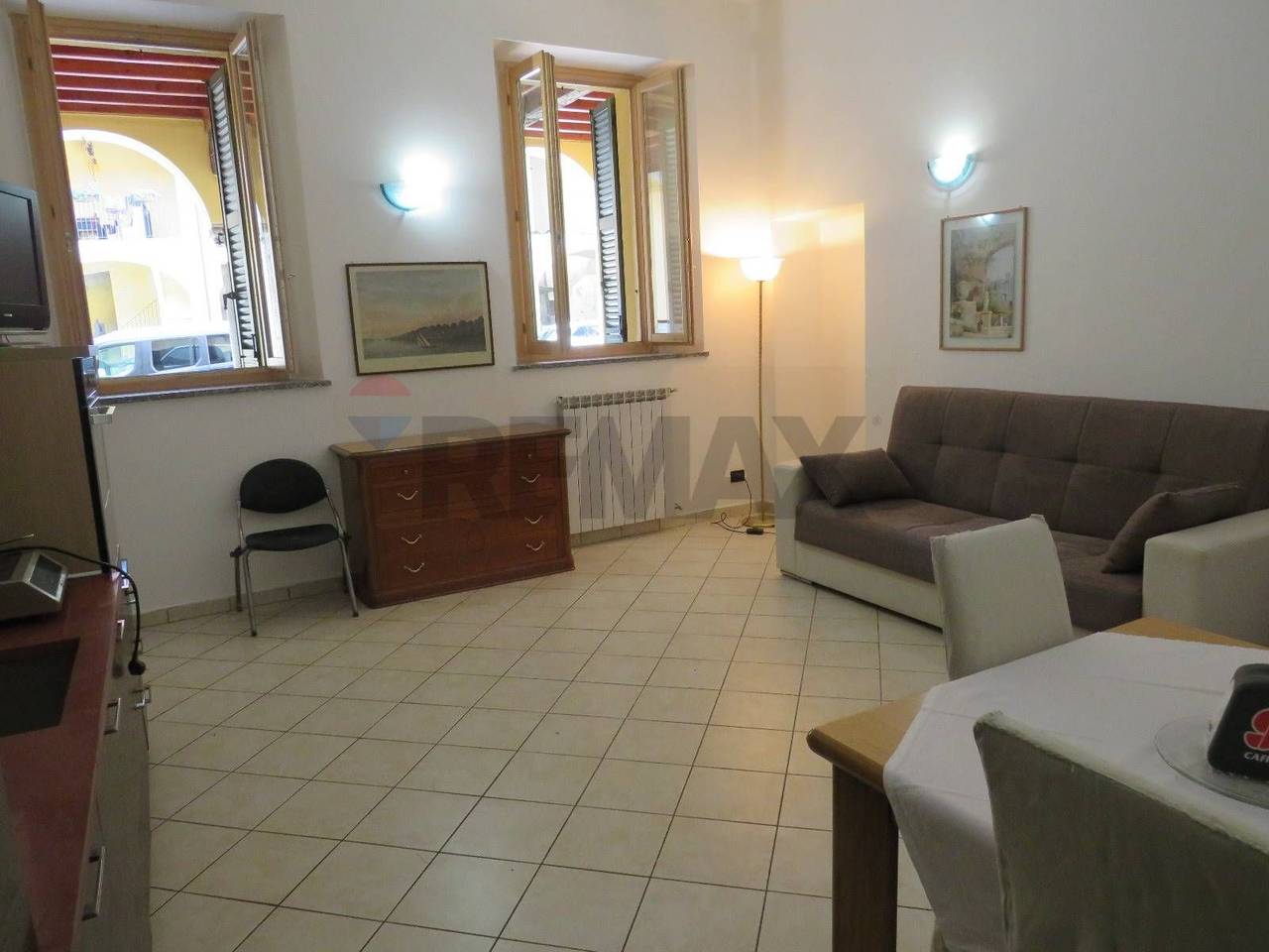 appartamento in vendita a Caronno Pertusella