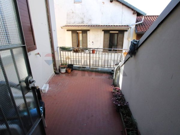 appartamento in vendita a Caronno Pertusella