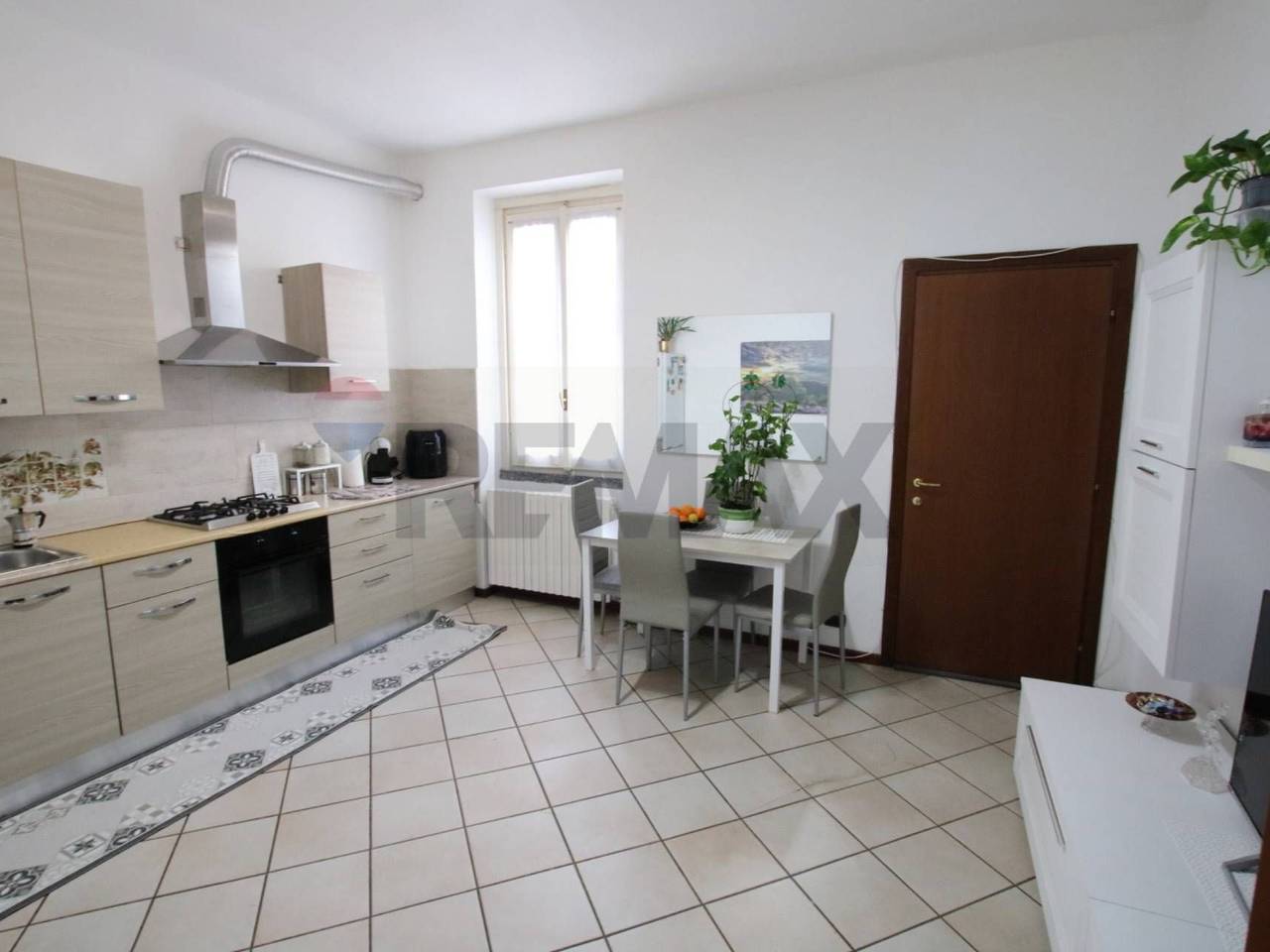 appartamento in vendita a Caronno Pertusella