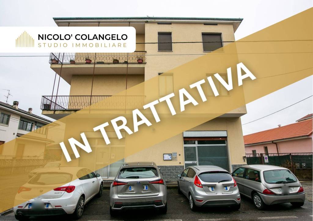 appartamento in vendita a Caronno Pertusella