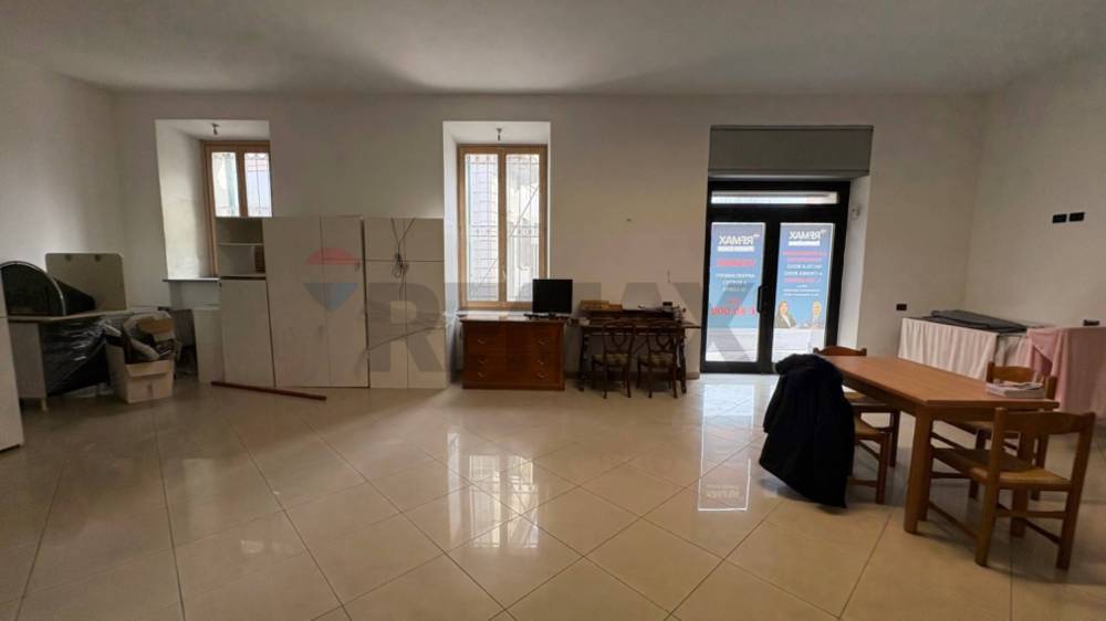 appartamento in vendita a Caronno Pertusella