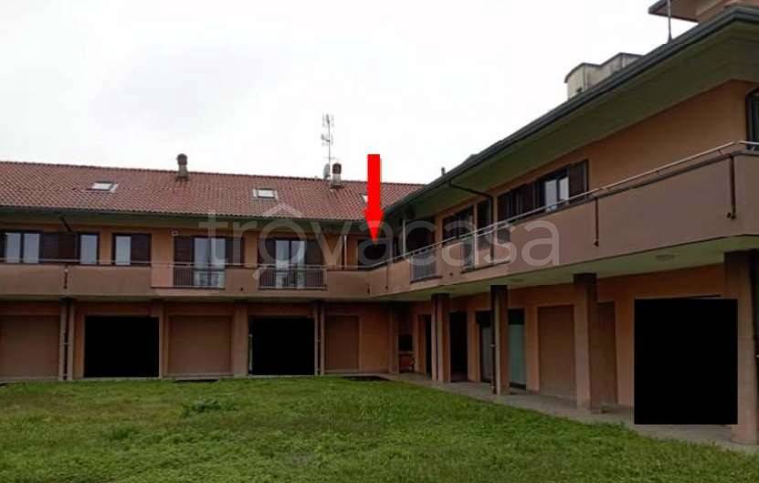 appartamento in vendita a Caronno Pertusella