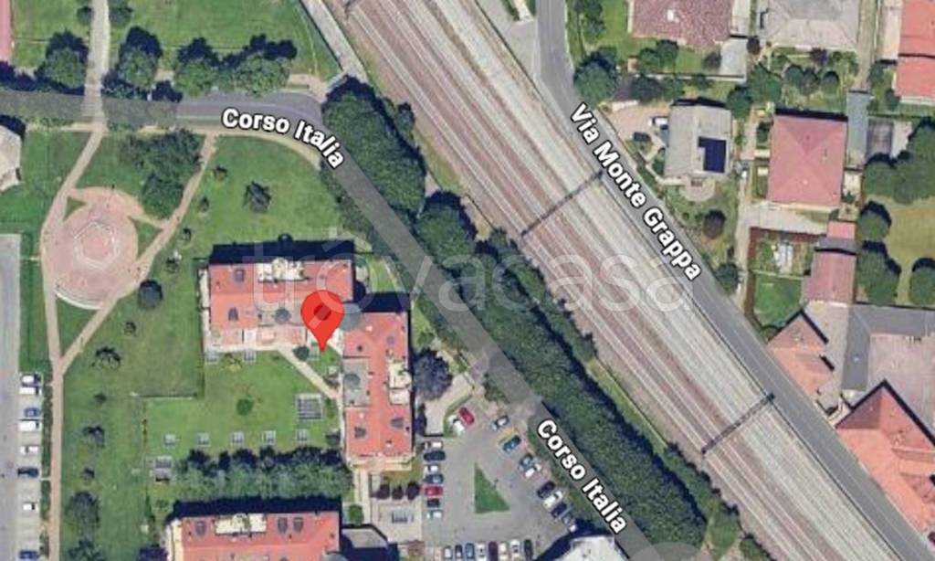 appartamento in vendita a Caronno Pertusella