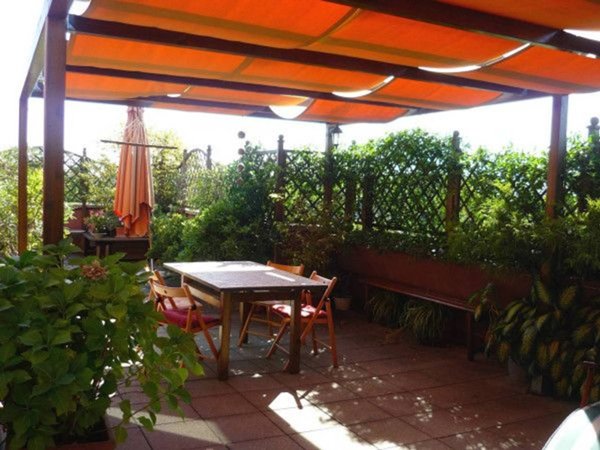 appartamento in vendita a Caronno Pertusella