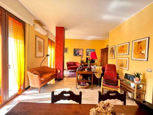 appartamento in vendita a Caronno Pertusella