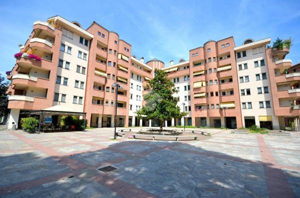 appartamento in vendita a Caronno Pertusella