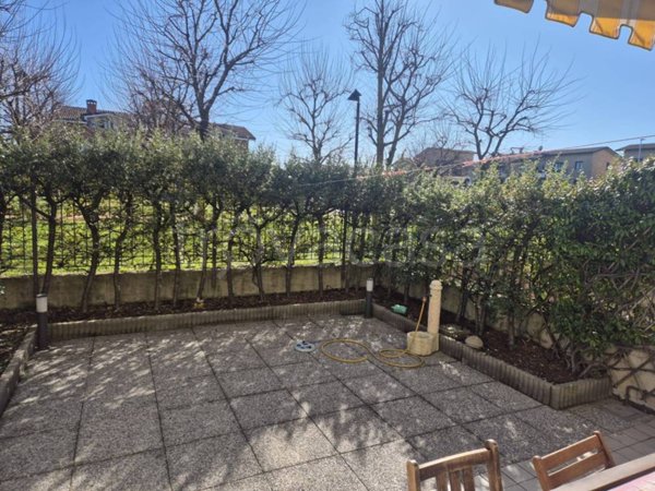 appartamento in vendita a Caronno Pertusella