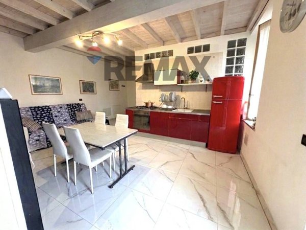 appartamento in vendita a Caronno Pertusella