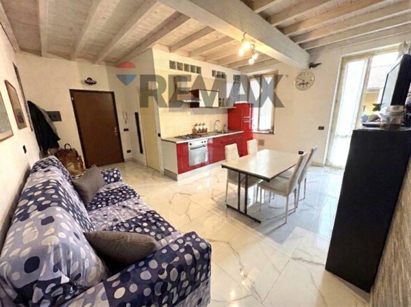 appartamento in vendita a Caronno Pertusella