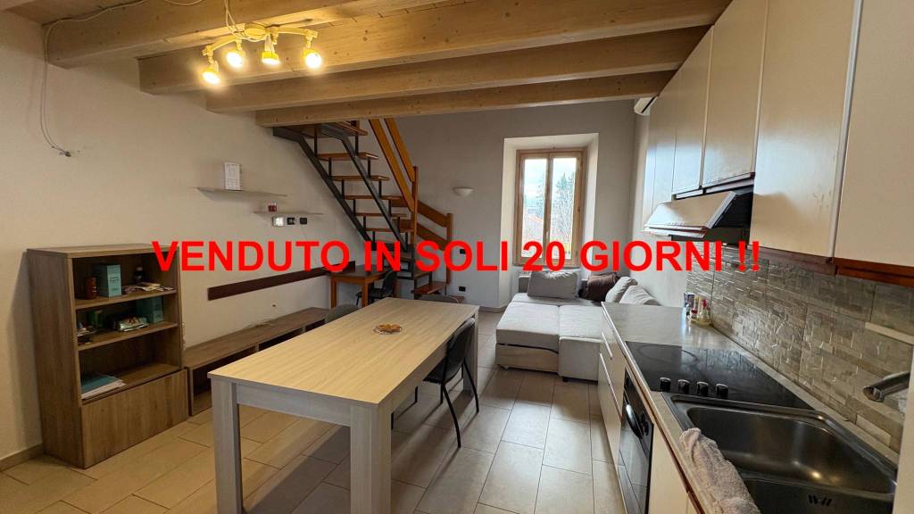 appartamento in vendita a Caronno Pertusella