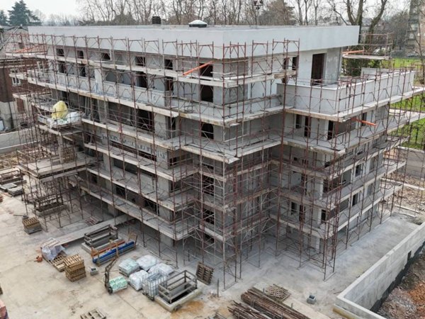 appartamento in vendita a Caronno Pertusella