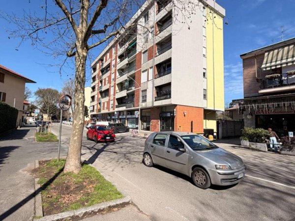 appartamento in vendita a Caronno Pertusella