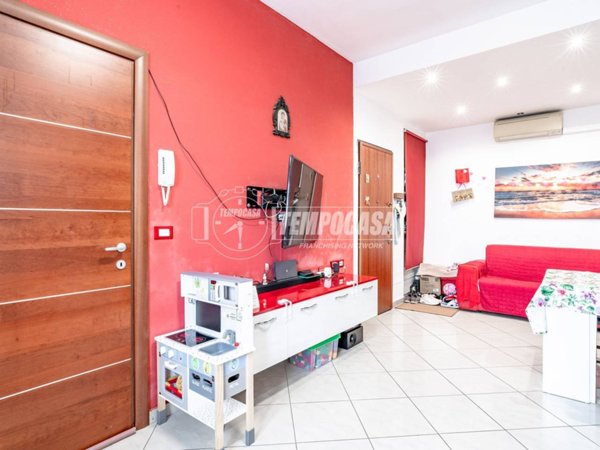 appartamento in vendita a Caronno Pertusella