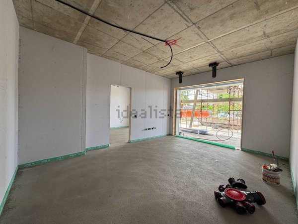 appartamento in vendita a Caronno Pertusella
