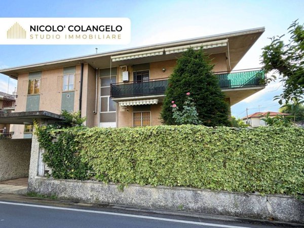 casa indipendente in vendita a Caronno Pertusella