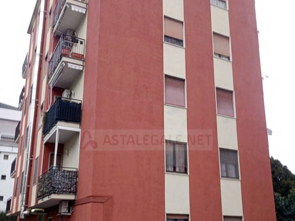 appartamento in vendita a Caronno Pertusella