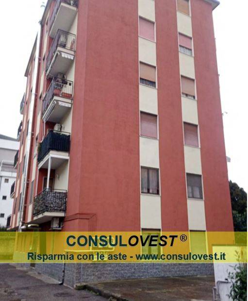 appartamento in vendita a Caronno Pertusella
