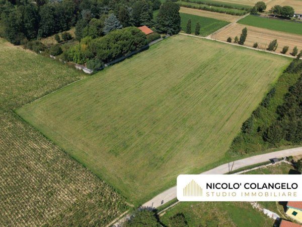 terreno agricolo in vendita a Caronno Pertusella