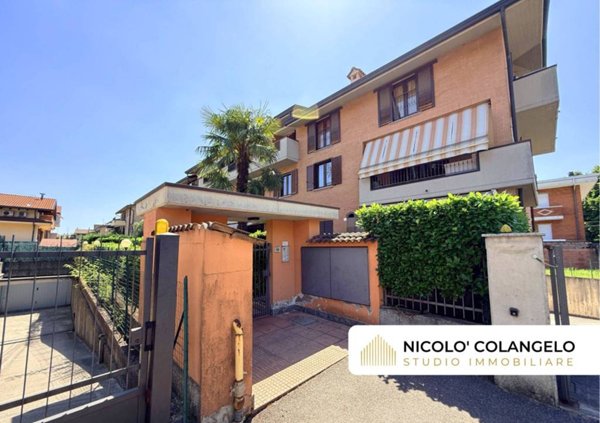 locale di sgombero in vendita a Caronno Pertusella