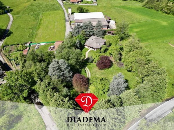 terreno edificabile in vendita a Caronno Varesino