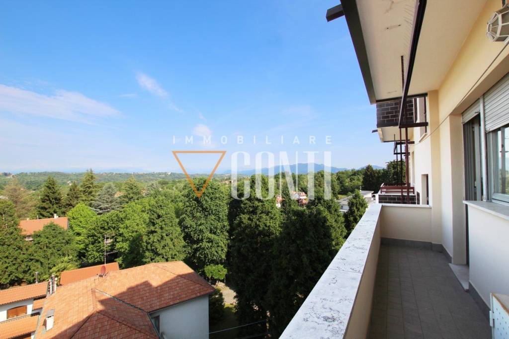 appartamento in vendita a Caronno Varesino