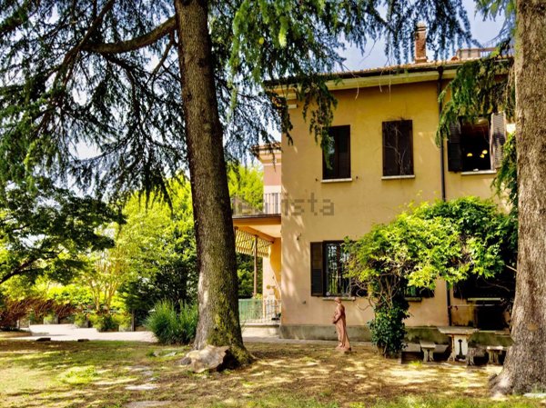 casa indipendente in vendita a Caronno Varesino