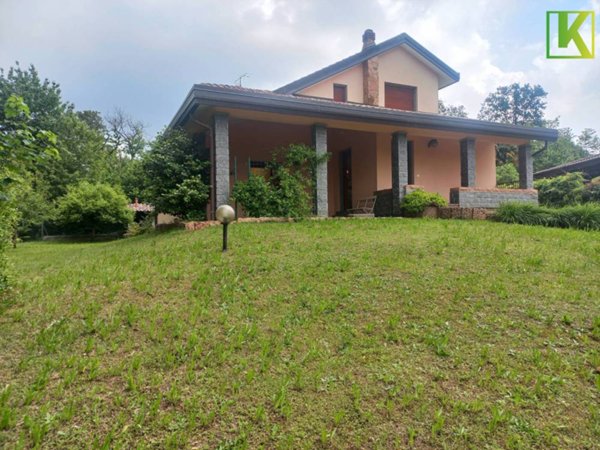 casa indipendente in vendita a Caronno Varesino