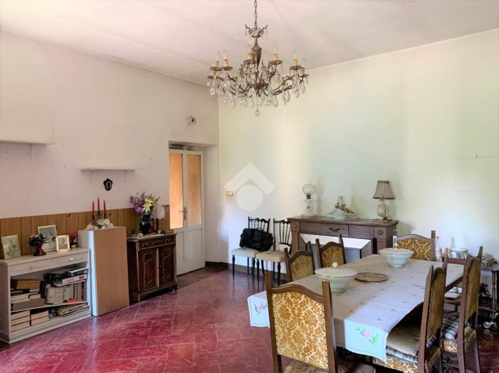 casa indipendente in vendita a Caronno Varesino