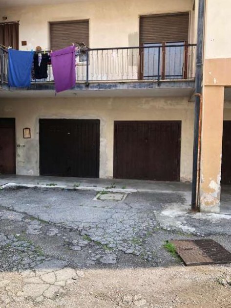 appartamento in vendita a Caronno Varesino
