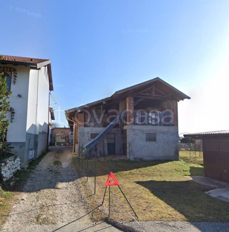 casale in vendita a Caronno Varesino