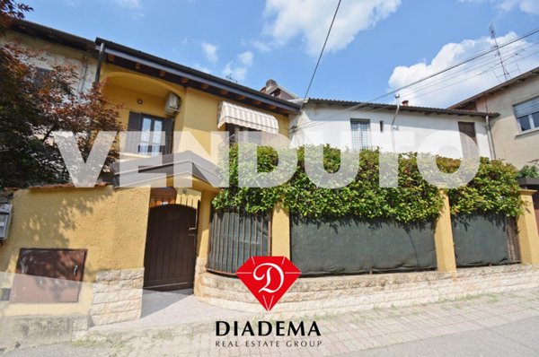 casa indipendente in vendita a Caronno Varesino in zona Stribiana