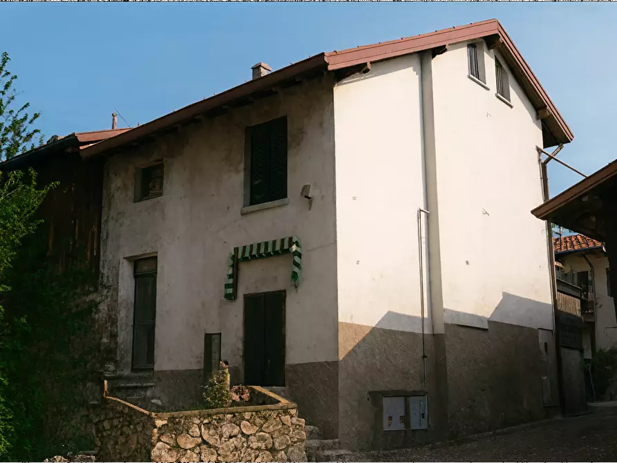 casale in vendita a Caronno Varesino