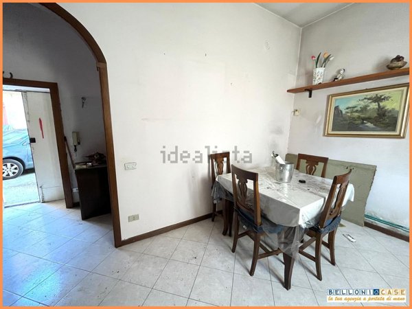 appartamento in vendita a Caronno Varesino