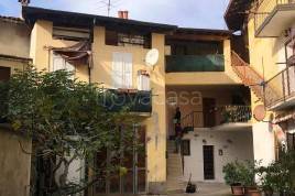 appartamento in vendita a Caronno Varesino