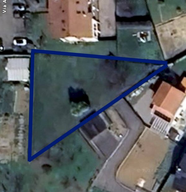 terreno edificabile in vendita a Caronno Varesino