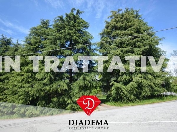 terreno edificabile in vendita a Caronno Varesino