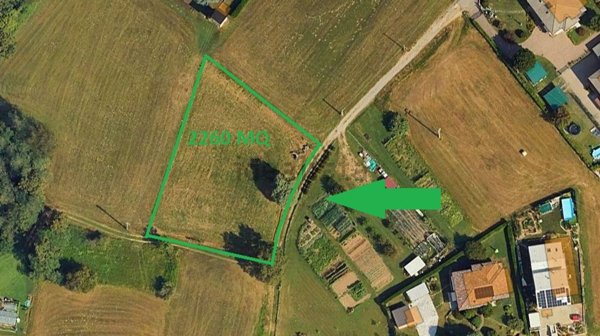 terreno agricolo in vendita a Caronno Varesino in zona Palani