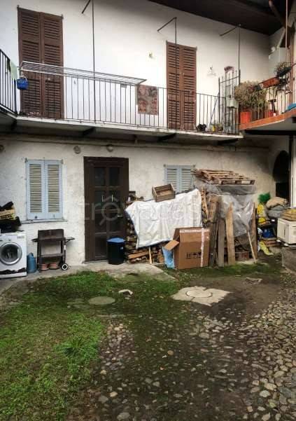 appartamento in vendita a Caronno Varesino