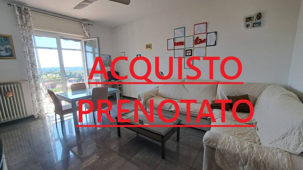 appartamento in vendita a Caronno Varesino