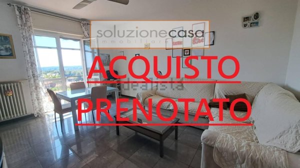 appartamento in vendita a Caronno Varesino